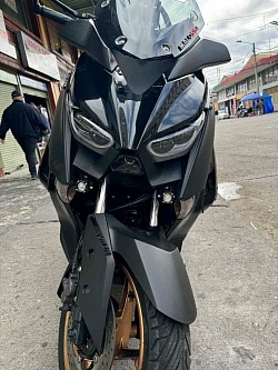 YAMAHA X MAX MODELO 2023